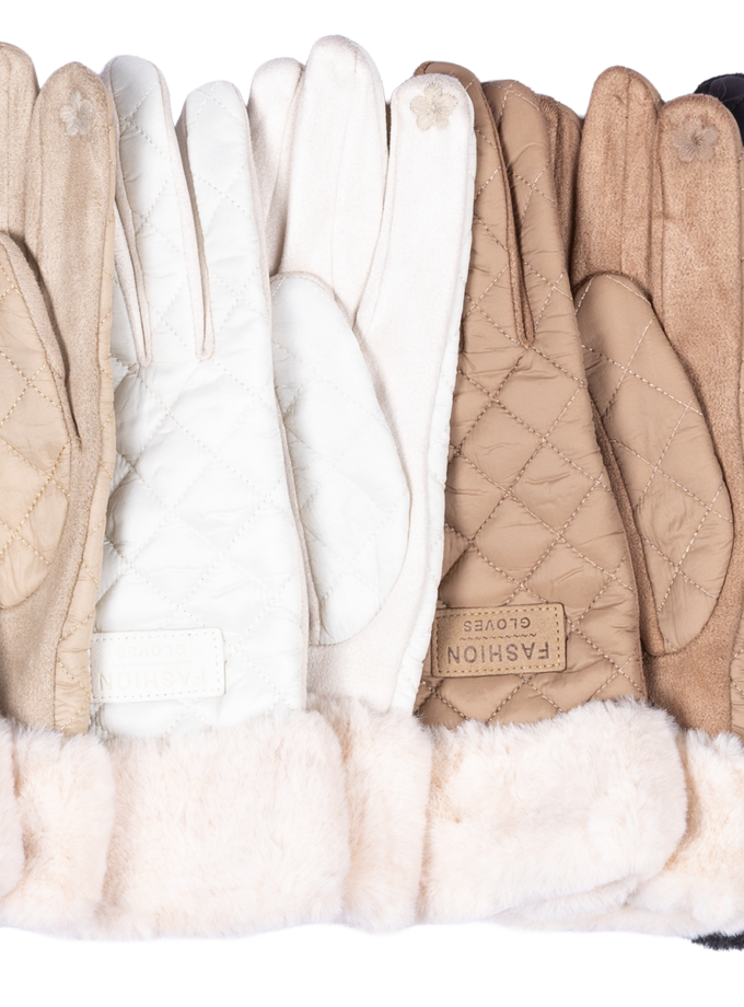 6 Paar Damenhandschuhe farblich sortiert